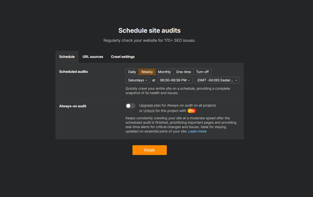 Pantalla Schedule site audits de Ahrefs con opciones diarias, semanales, mensuales y de una sola vez