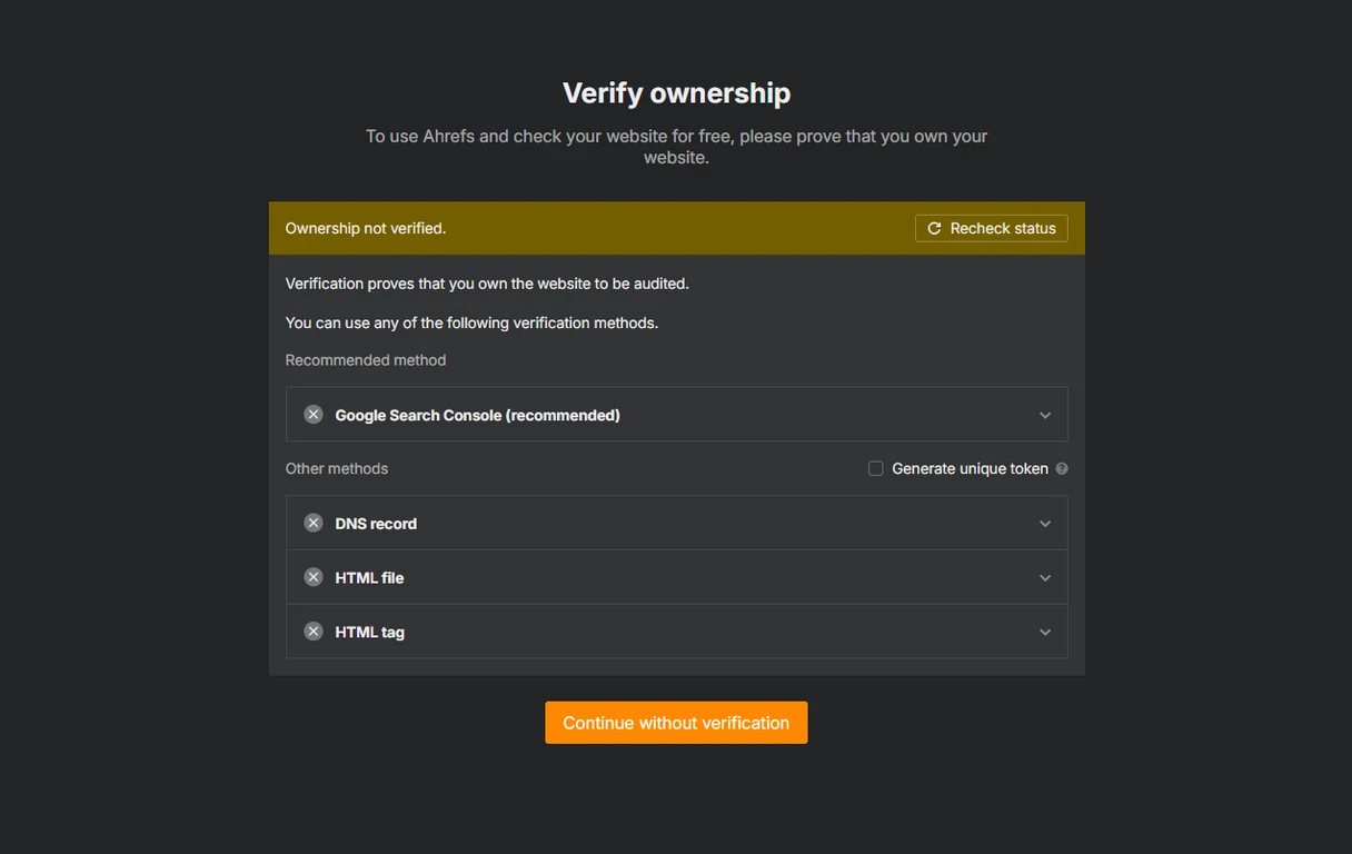 Pantalla Verify ownership de Ahrefs listando Google Search Console como recomendado, más registro DNS, archivo HTML y etiqueta HTML